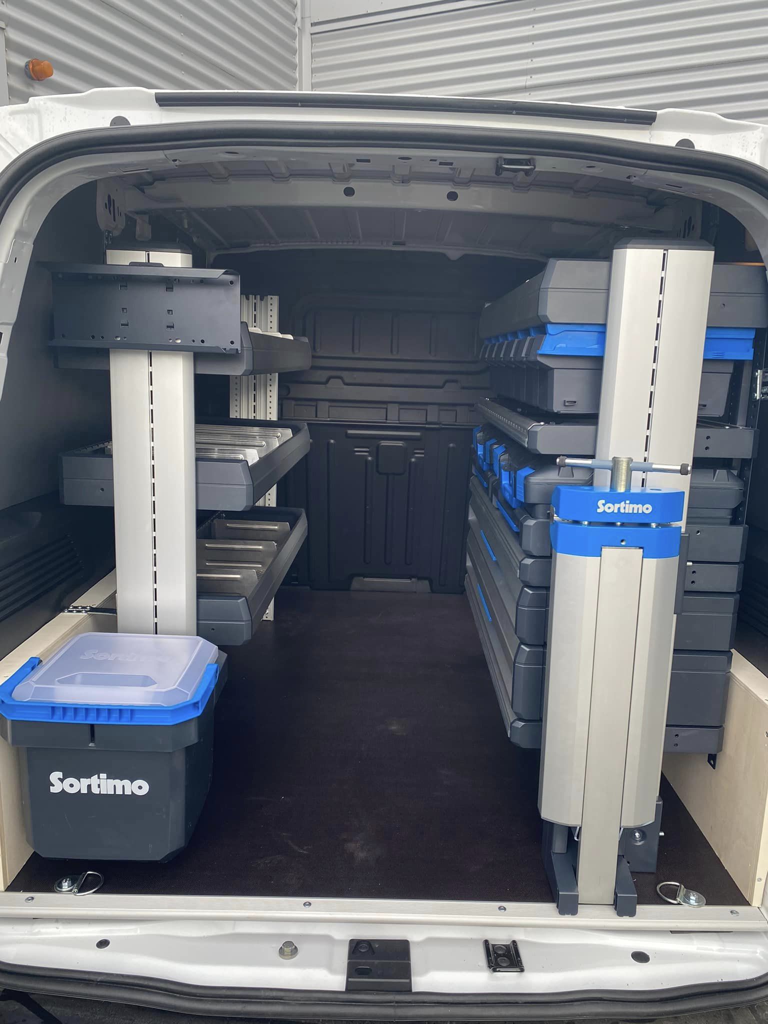 Meuble aluminium
